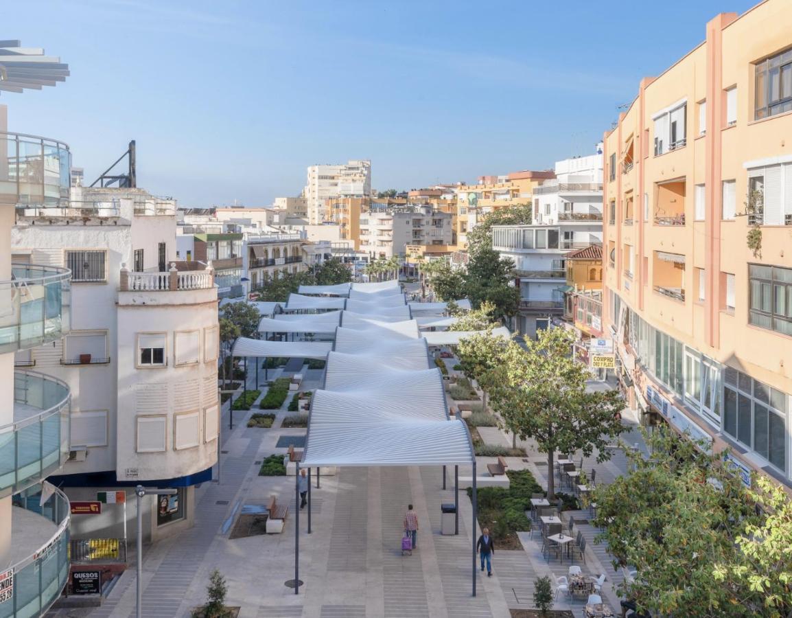 Torremolinos Suite Екстериор снимка